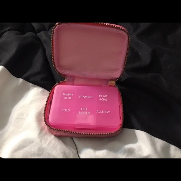 PLEASE HELP ME FIND THESE ALL MY FELLOW POSHERS! - Picture 2 of 7